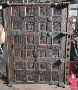 Cofre Nupcial Antiguo Tallado