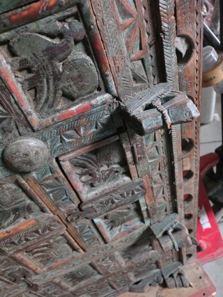 Cofre Nupcial Antiguo Tallado