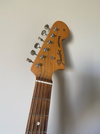 Guitarra Eléctrica Fender Jaguar Vintera III