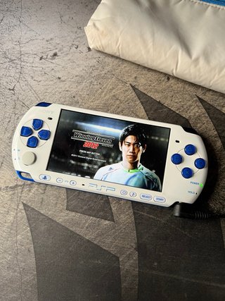 PSP 3.000 Blanca y Azul 🇯🇵