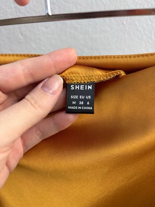 Falda dorada Shein