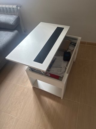 Mesa central de madera