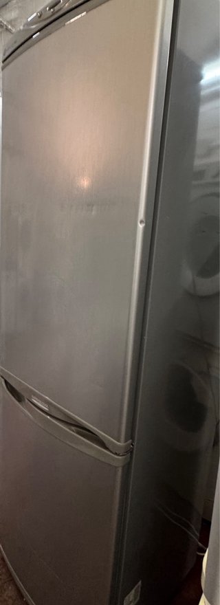 FRIGORÍFICO COMBI NO FROST LG EN INOX