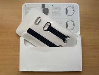 Apple Watch ULTRA 49mm. Navy Ocean Band