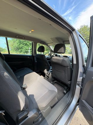 Opel Zafira 2011