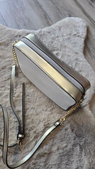 Bolso de fiesta dorado y plateado
