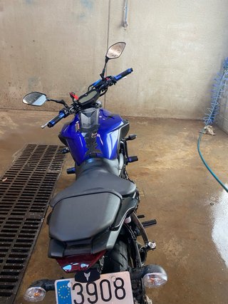 Yamaha MT-07 Naked Azul/Negro