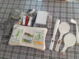 Consola Nintendo Wii con Wii Fit, juegos y mandos