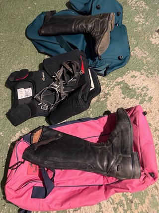 Botas de equitación y equipo para niños