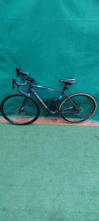 Bici carretera eléctrica Shimano 105