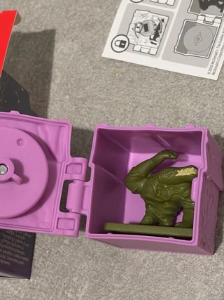 Action figure stanger things mc donalds