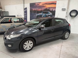 Renault Megane 2013 1.6 100CV 3 años de garantia