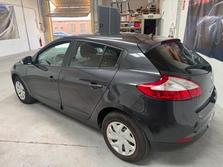 Renault Megane 2013 1.6 100CV 3 años de garantia