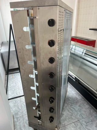 Asador de pollos profesional