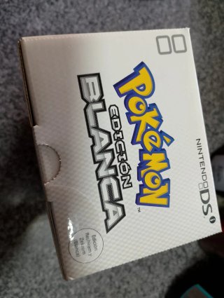 Nintendo DSi Pokémon Edición Blanca