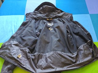 Chaqueta Ternua Gore-Tex Negra/Gris