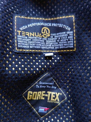 Chaqueta Ternua Gore-Tex Negra/Gris