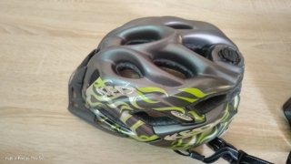 Casco Uvex Blanco con Diseño