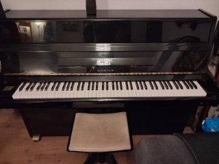 Piano de pared Samick