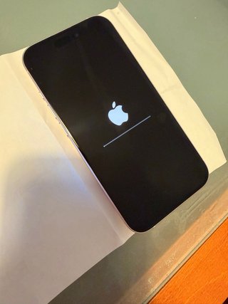 iPhone 15 Rosa 256GB + Accesorios