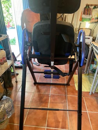 Máquina de inversión azul y negra