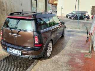 MINI Clubman 2011