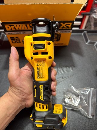 Fresadora Pladur Dewalt DCE555N 18V