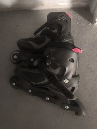 Patines en línea negros talla 42