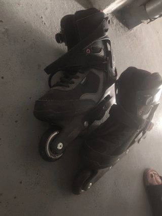 Patines en línea negros talla 42