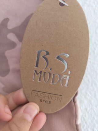 Pantalón camuflaje beige y rosa
