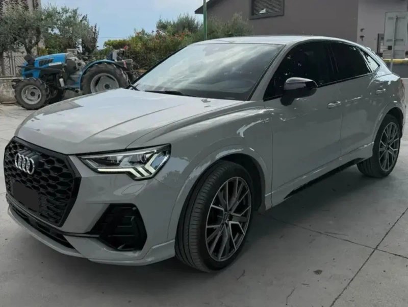 Audi Q3 40 tdi - foto 1