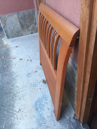 Cabezal de cama de madera