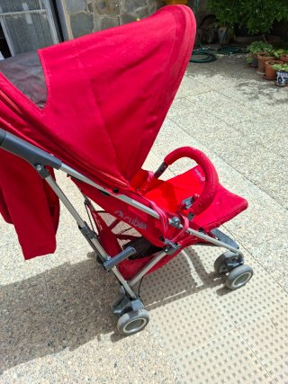 Carrito de paseo Cybex rojo