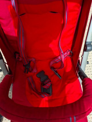 Carrito de paseo Cybex rojo
