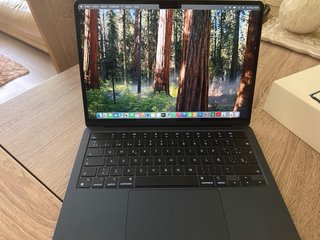 MacBook Air M3 Medianoche