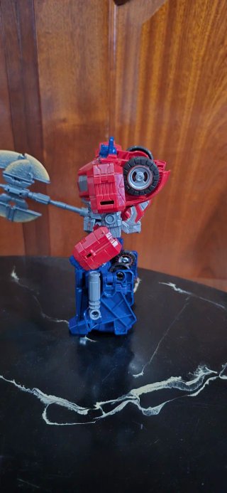 Optimus Prime  Studio Series Gamer Edition