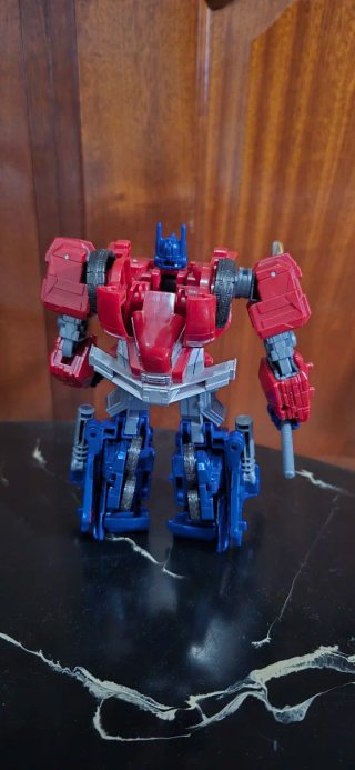 Optimus Prime  Studio Series Gamer Edition