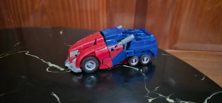 Optimus Prime  Studio Series Gamer Edition