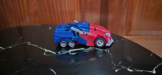Optimus Prime  Studio Series Gamer Edition