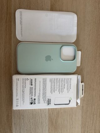 Funda Silicona iPhone 16 Pro Apple