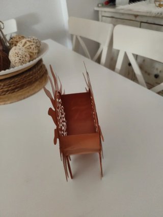 Contenitore decorativo in metallo a forma di sole