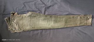 Pantalón Pull&Bear negro desgastado