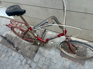 Bicicleta plegable BH roja
