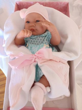 Muñeca Bebé Antonio Juan