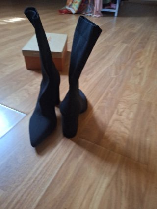 Botines altos beige