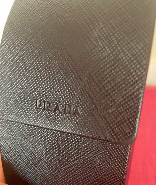 Funda de gafas Prada negra