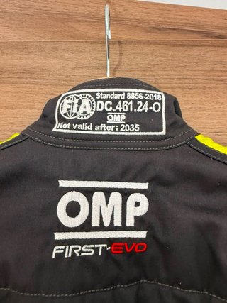 Mono rally OMP First Evo (fia 2035) talla 46