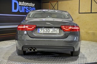 Jaguar XE 2.0 AJ200D Diesel RWD 180cv XE-Pure