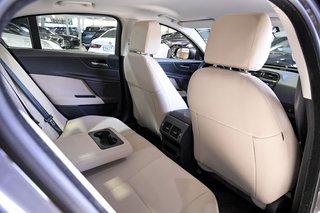 Jaguar XE 2.0 AJ200D Diesel RWD 180cv XE-Pure
