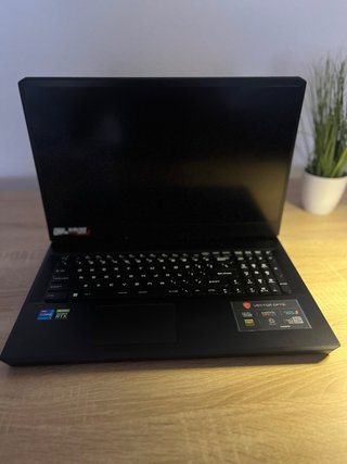 MSI Vector GP76 12UE